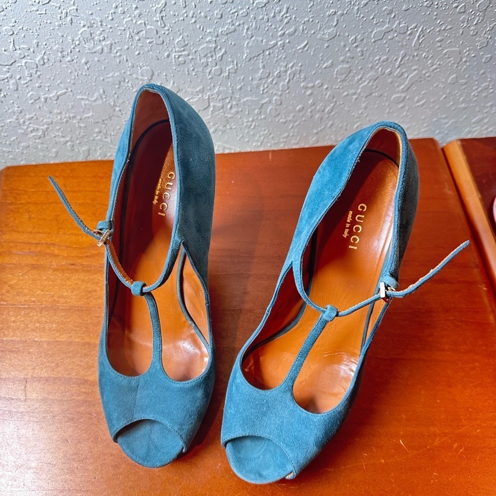GUCCI Turquoise Suede High Heels Shoes T-Strap Peep Toe Stilettos - Picture 3 of 9
